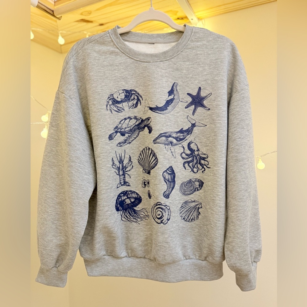 🌾‎ Gray and Blue Nautical Crew Neck Sweatshirt